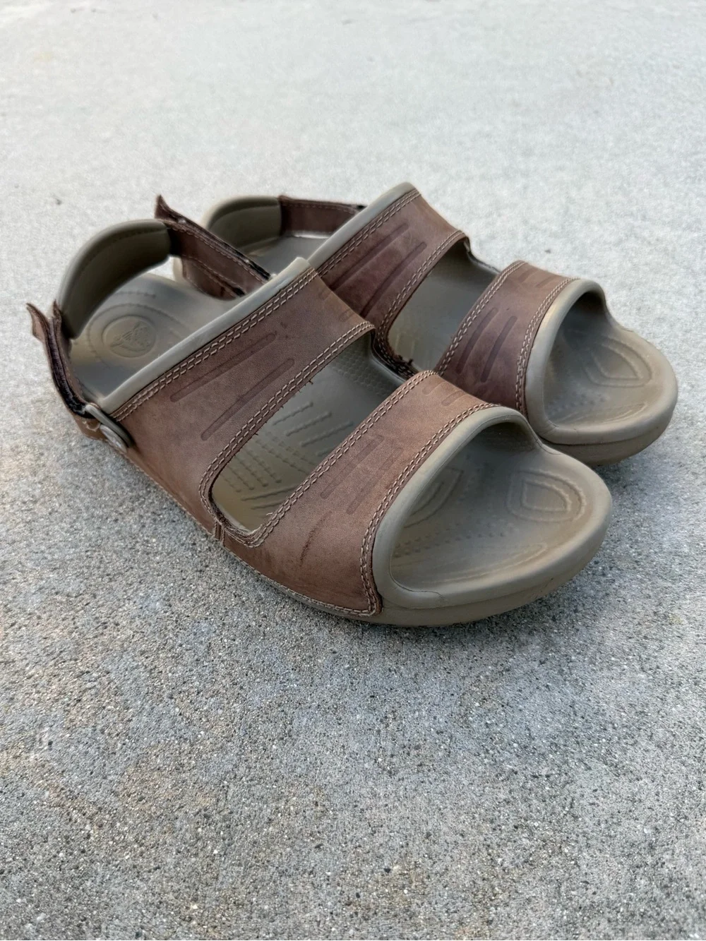 Crocs Yukon 2 Two Strap Brown Leather Sandals Slides Mens Size 10
